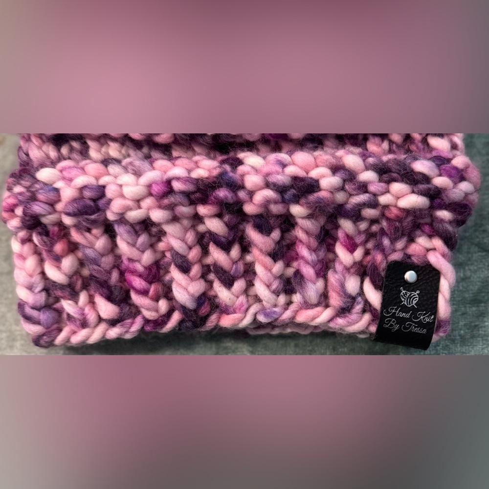 Handmade Hand Crafted Knit Messy Bun Hat adult/teen size purple pink - Picture 2 of 2